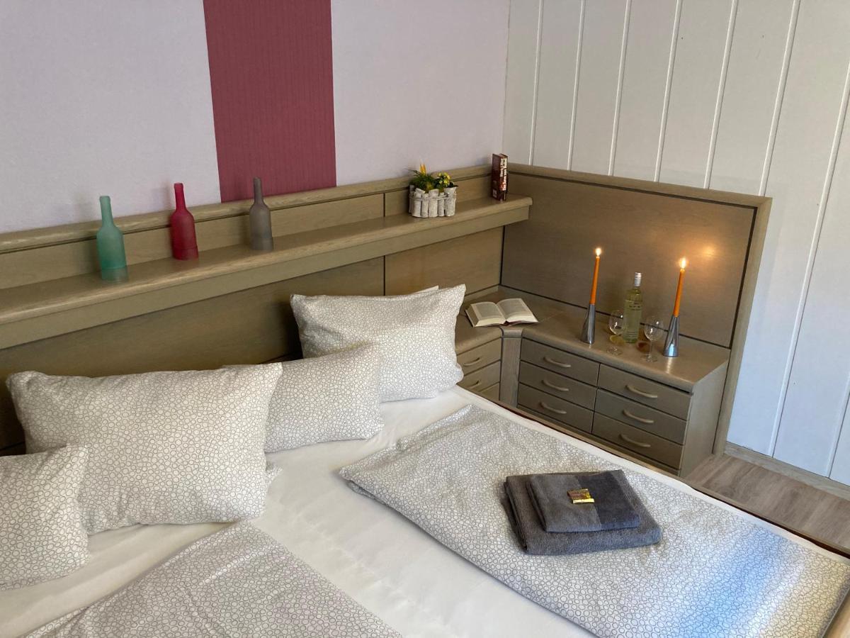 Ferienwohnung Duennebacke ชมาลเลนแบร์ก ภายนอก รูปภาพ